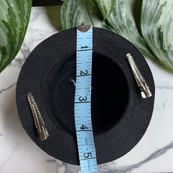 NWOT - Mini Top Hat 🎩 - Picture 7 of 15
